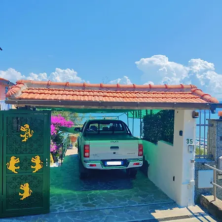 Casa Con Giardino E Vista Mare Tatil Evi Fezzano (Liguria)